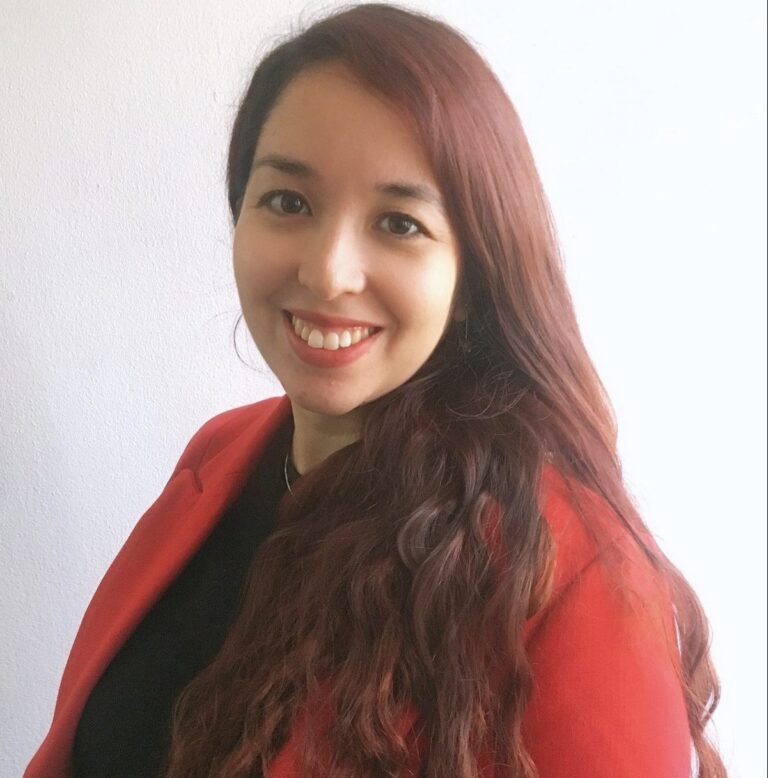 Coordinadora de Extensión y Vinculación con el Medio del Magíster en Ingeniería de la Energía es seleccionada para la 2da Versión del Programa Women in Energy de WEC Chile
