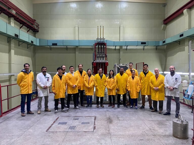 Visita Académica al Centro de Estudios Nucleares de La Reina