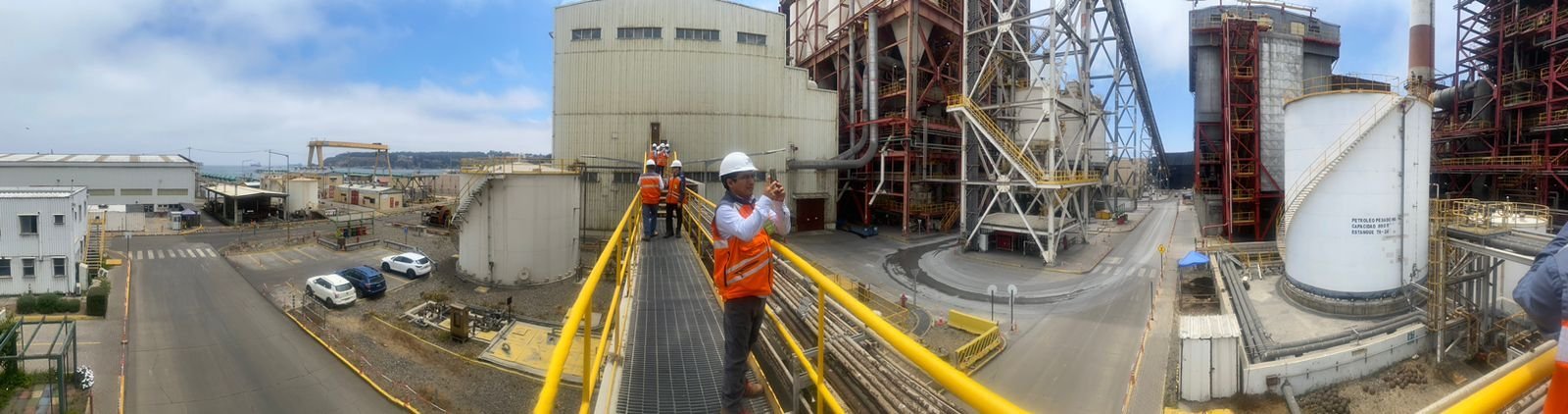 Estudiantes del MIE-UC visitaron el complejo termoeléctrico Ventanas – AES Chile