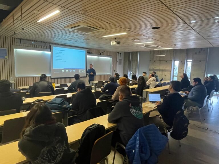 MIE-UC da la bienvenida a nuevos estudiantes del segundo semestre 2025