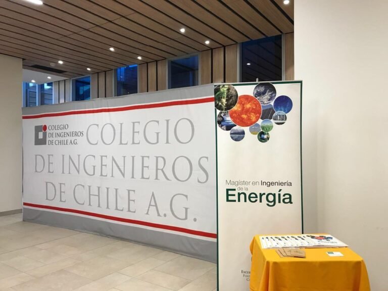 El Magíster en Ingeniería de la Energía, presente en el Mes de la Energía del Colegio de Ingenieros de Chile.