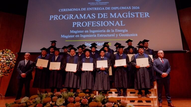 MIE-UC celebra histórica graduación de 30 profesionales en Ceremonia de Magíster del Campus San Joaquín