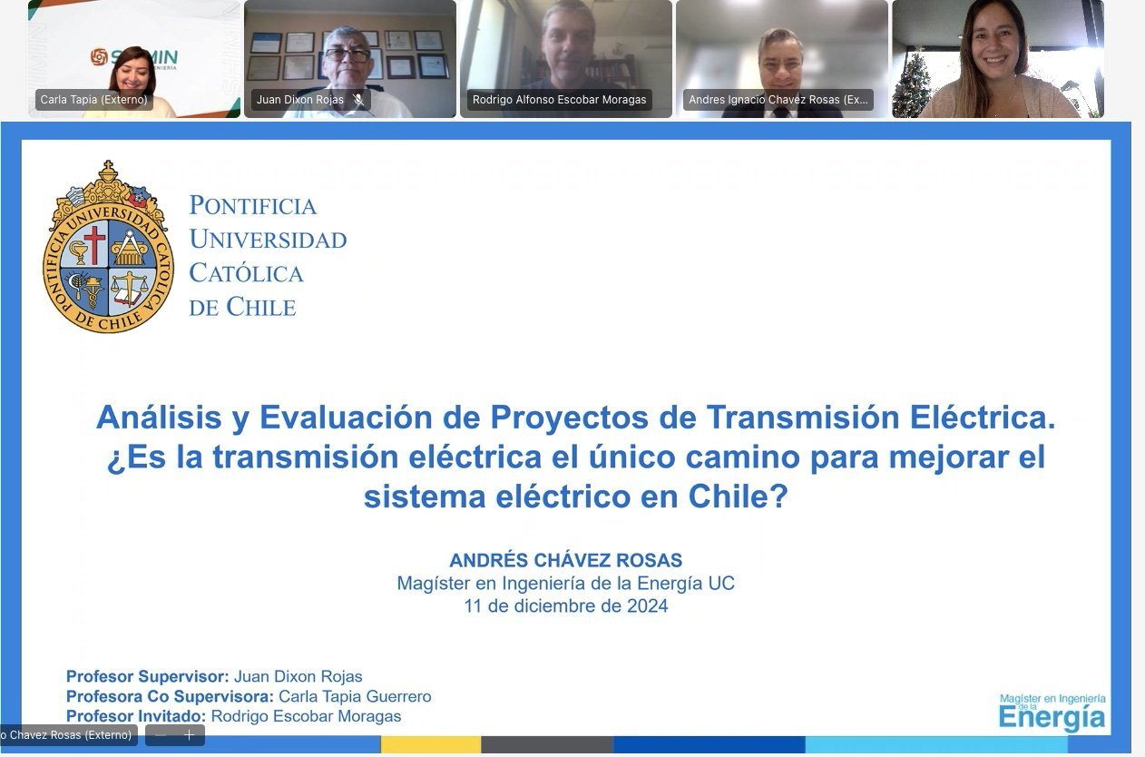Andrés Chávez se convierte en un nuevo graduado del Magíster en Ingeniería de la Energía de la Pontificia Universidad Católica de Chile