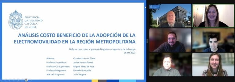 Constanza Yunis Ebner se convierte en nueva graduada del Magíster en Ingeniería de la Energía de la Pontificia Universidad Católica de Chile