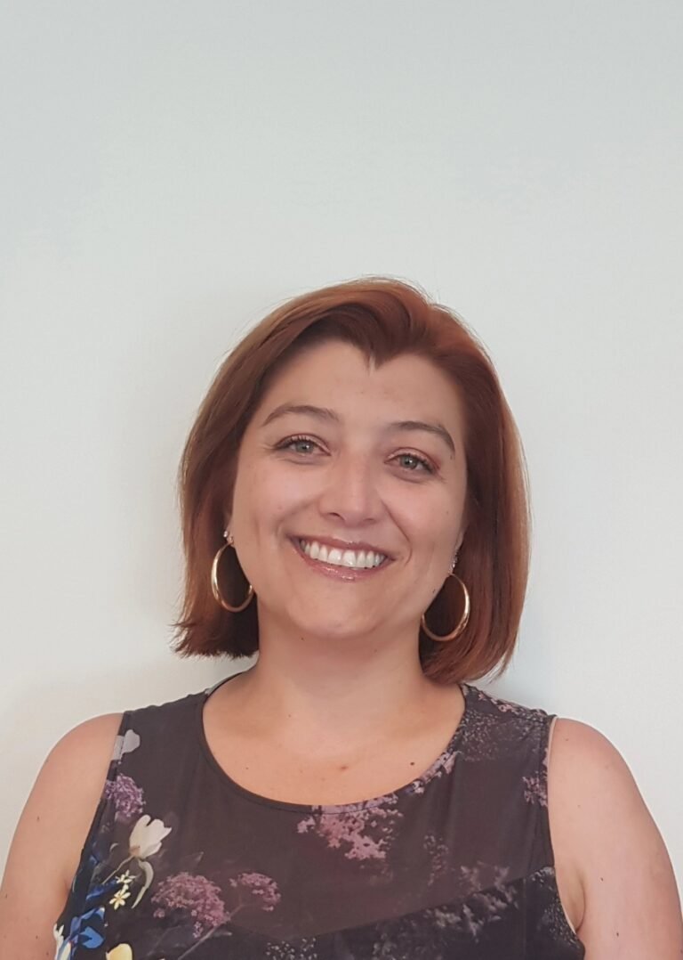 Graduada Carla Tapia -Generación 2015- Senior Piping Engineer y Jefe de proyectos en Golder Associates.
